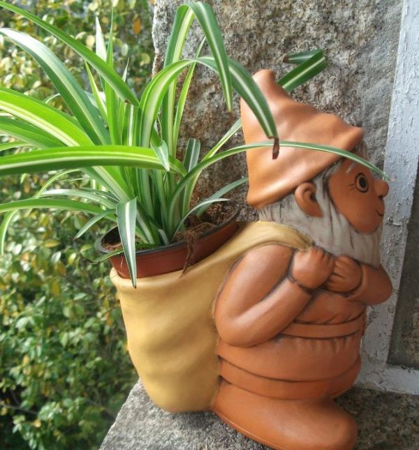 398971_373561136025233_936483076_n