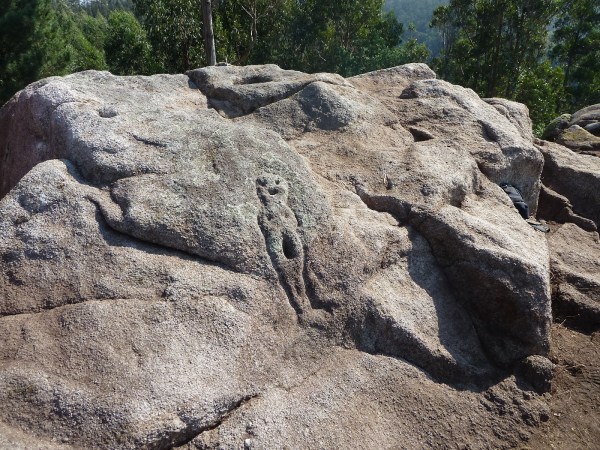 A_Moura_Pena_Furada__Coir_s__Coru_a_2