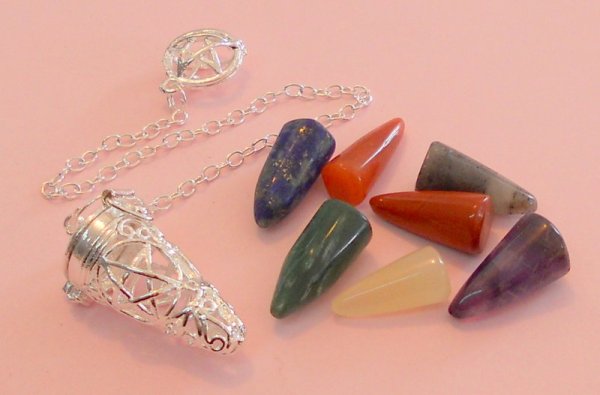 Pendulo_apertura_pentagrama_gemas_chakras_www.reinomineral.com