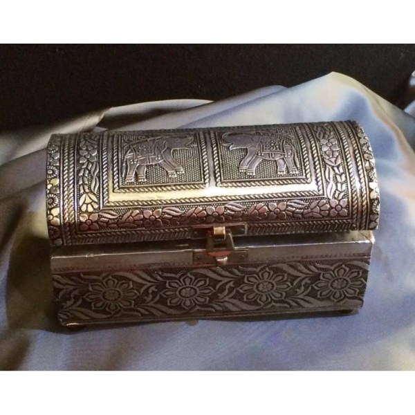 1142-cofre-magico-mediano-17-cm